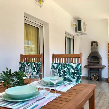 Relax Apartment Peraía Екстериор снимка