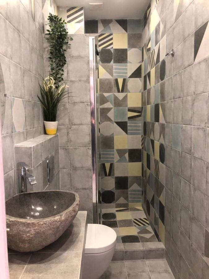 Relax Apartment Peraía Екстериор снимка